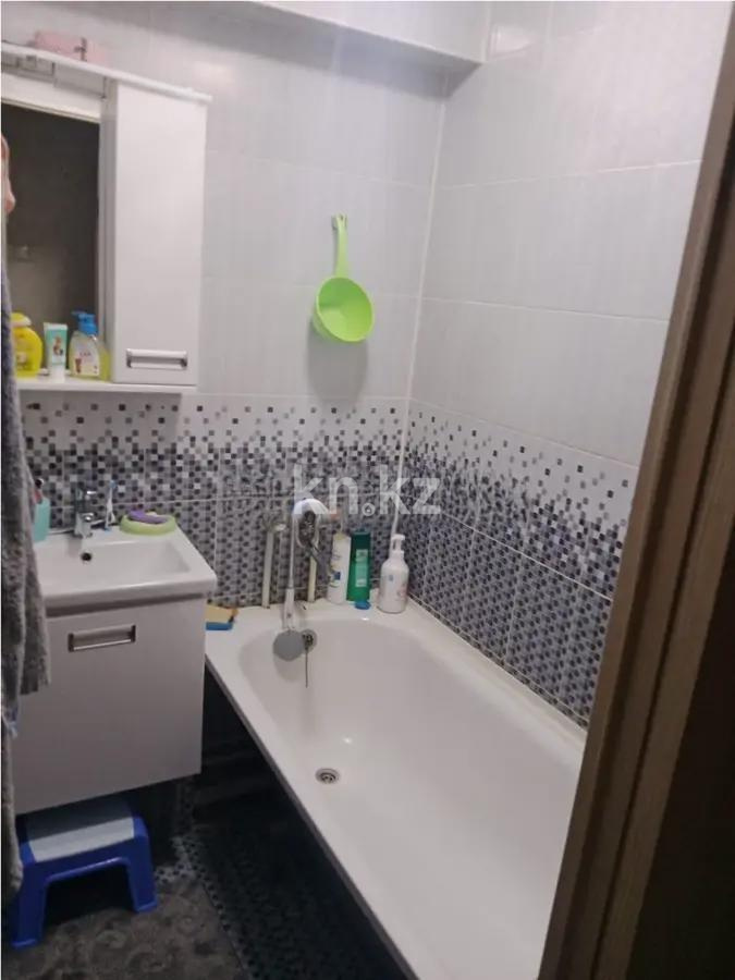 Продажа 2-комнатной квартиры, 44 м², мкр-н Восток-2, дом  8 в Караганде - фото 4