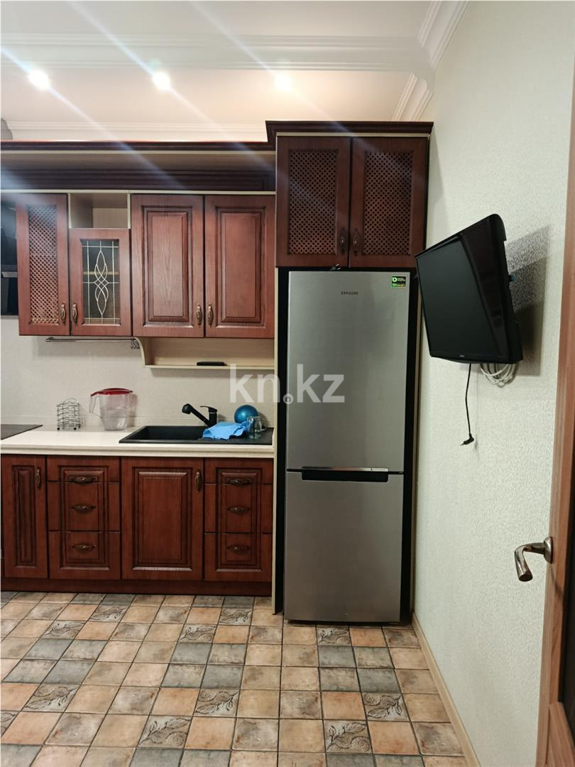 Продажа 3-комнатной квартиры, 90 м², ул. Ермекова - Продажа  трехкомнатных квартир в Караганде с фото фото 6 из 15