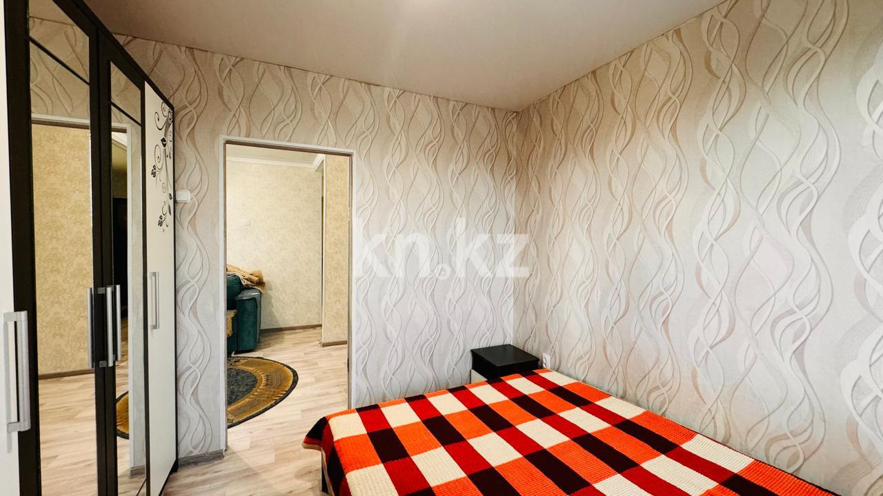 Продажа 3-комнатной квартиры, 48 м², мкр-н 17, дом  52 в Караганде - фото 5