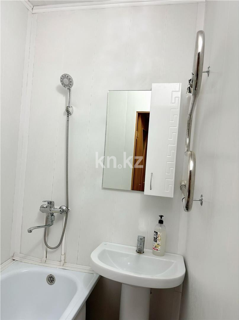 Продажа 2-комнатной квартиры, 45 м², мкр-н 17, дом  56 - Продажа квартир в Караганде фото 5 из 9