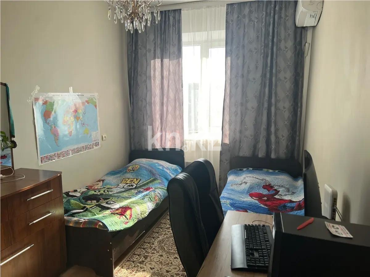 Продажа 3-комнатной квартиры, 73 м², мкр-н Аксай-1, дом  24 в Алматы - фото 3
