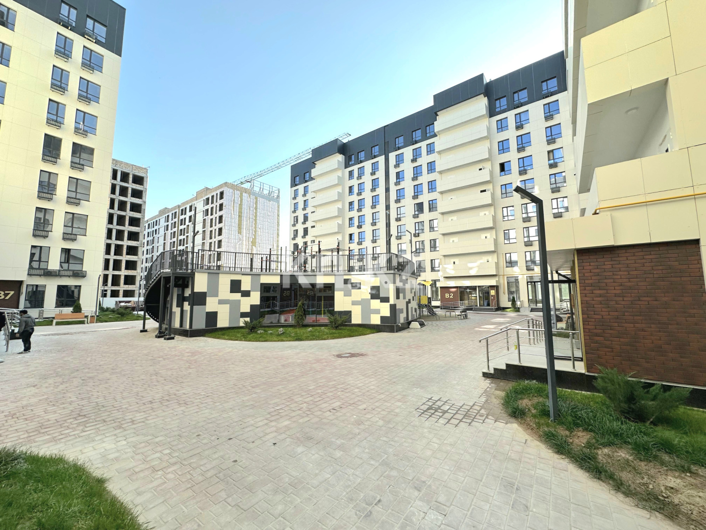 Продажа 2-комнатной квартиры, 79 м², ул. Байтерекова, дом  2б - Продажа квартир в новостройках Шымкента фото 5 из 34