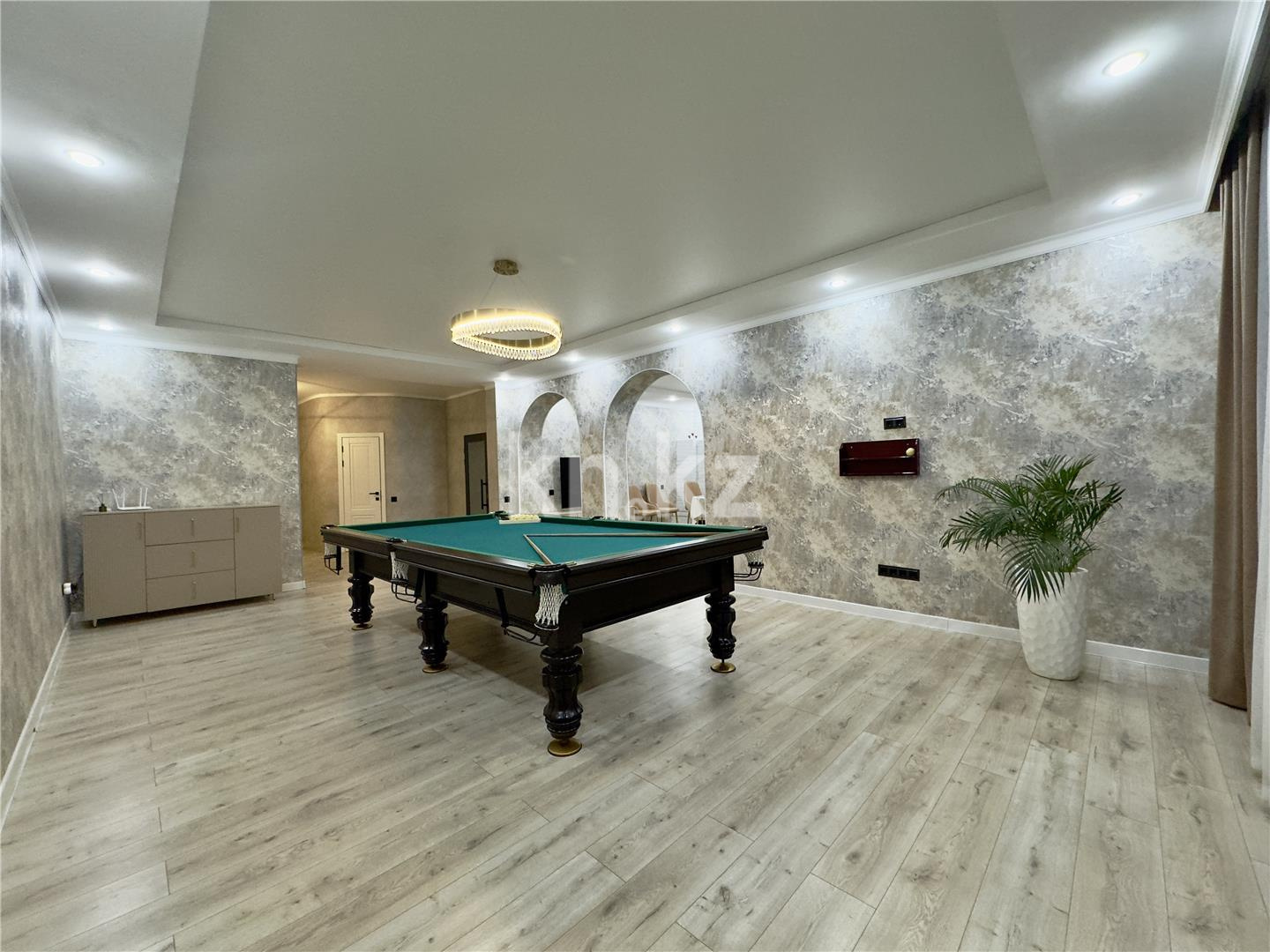 Продажа 6-комнатного дома, 516 м², ул. Батыр Баяна, дом  51 в Караганде - фото 4