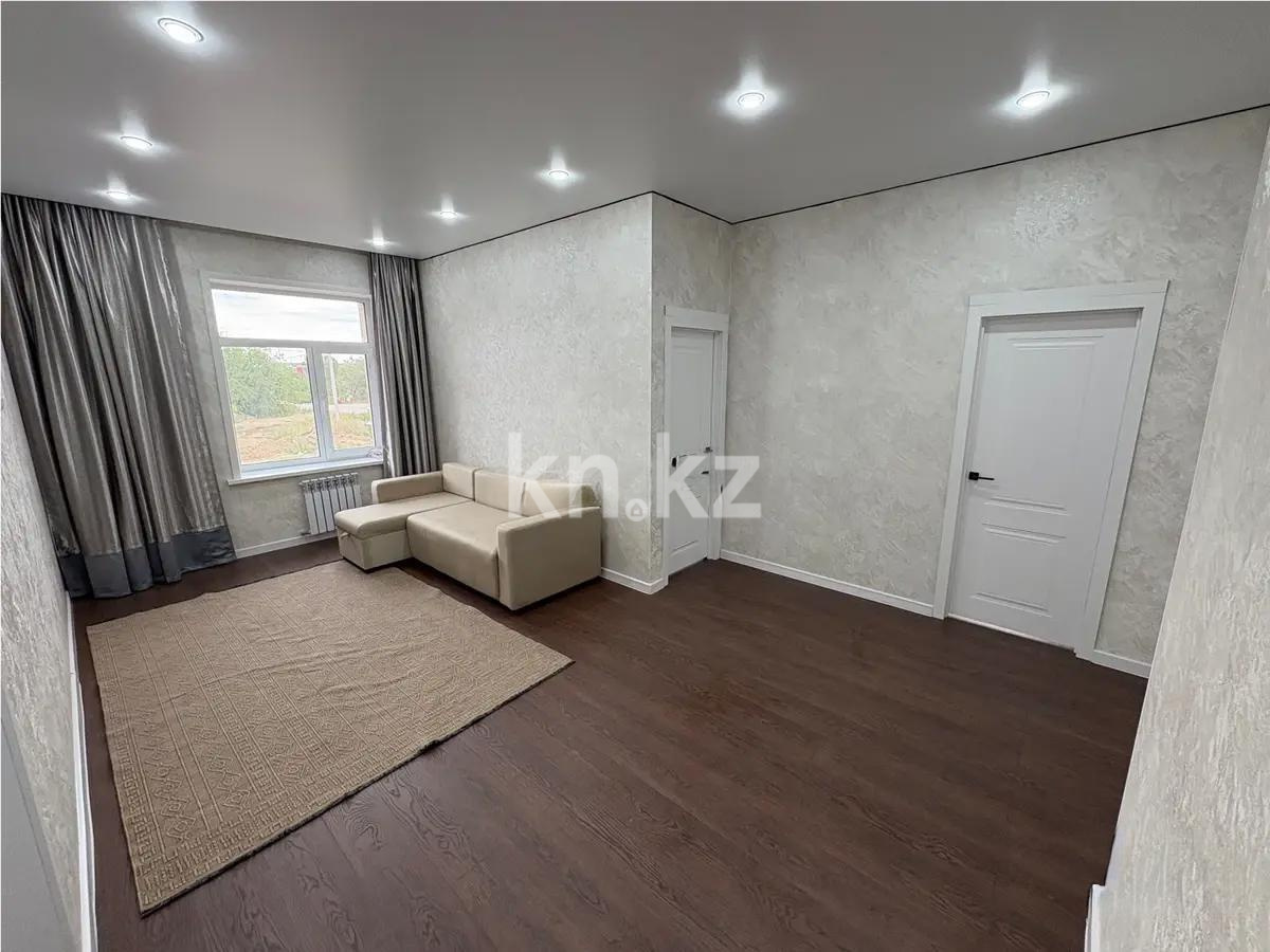 Продажа 3-комнатной квартиры, 79 м², ул. 3-я, дом  42б - Продажа  трехкомнатных квартир в новостройках Караганды без посредников фото 1 из 8
