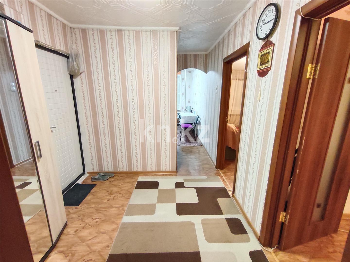 Продажа 3-комнатной квартиры, 62 м², ул. Муканова в Караганде - фото 13