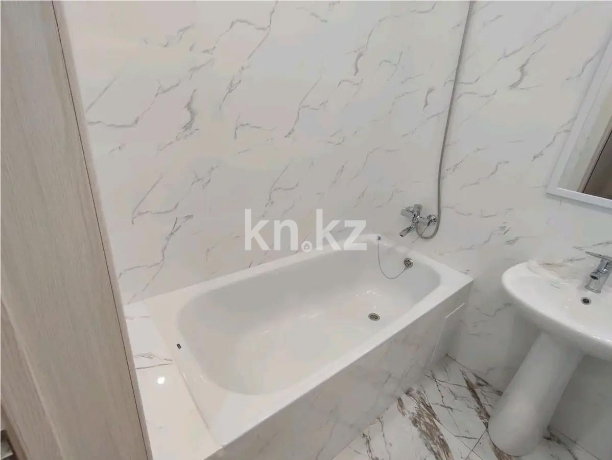 Продажа 1-комнатной квартиры, 38 м², ул. Айтматова, дом  62/1 в Астане - фото 3