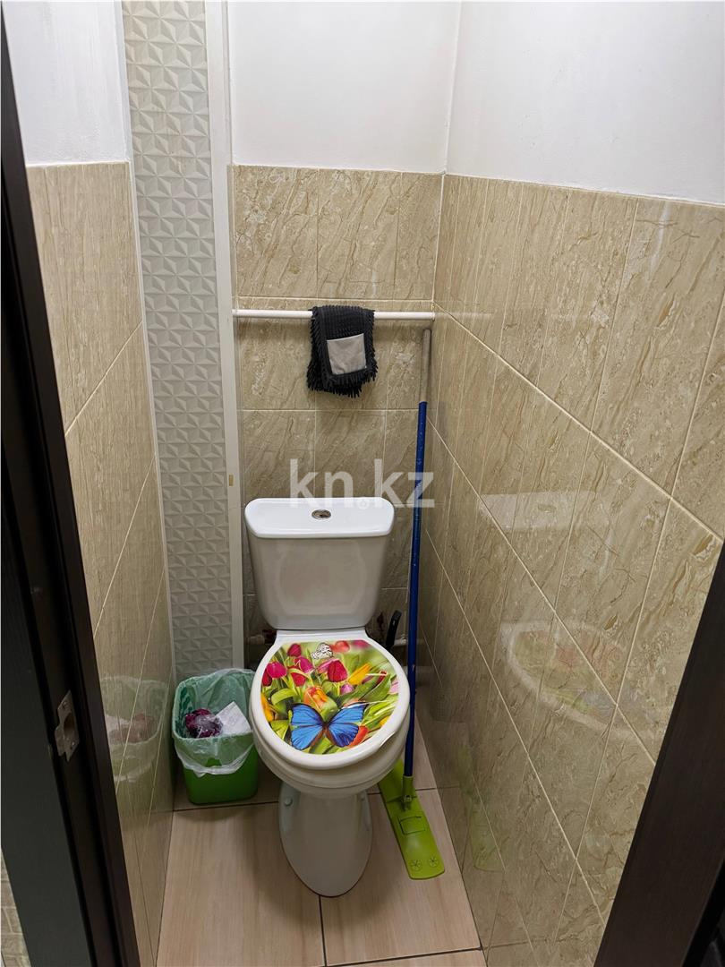 Продажа 3-комнатной квартиры, 64 м², мкр-н 22 - Продажа квартир в Караганде фото 14 из 19