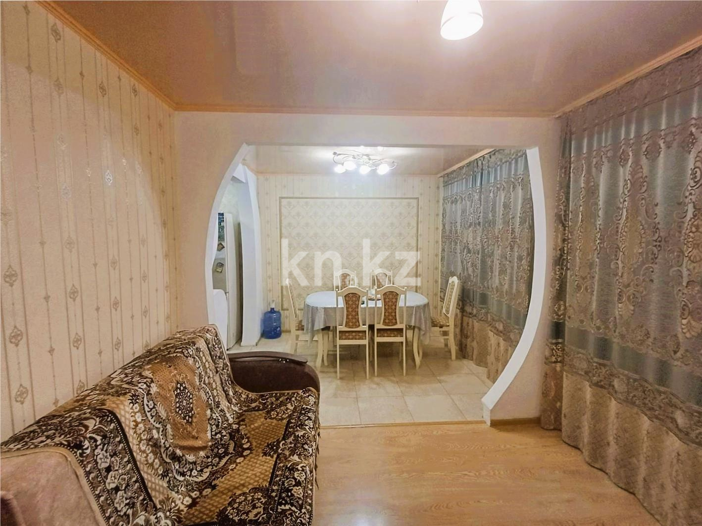 Продажа 4-комнатной квартиры, 77 м², 1 кв-л - Продажа квартир в Караганде с фото фото 1 из 14