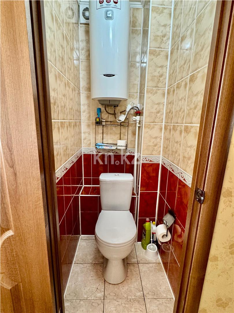 Продажа 3-комнатной квартиры, 63 м², мкр-н Голубые Пруды - Продажа квартир в Караганде фото 7 из 9