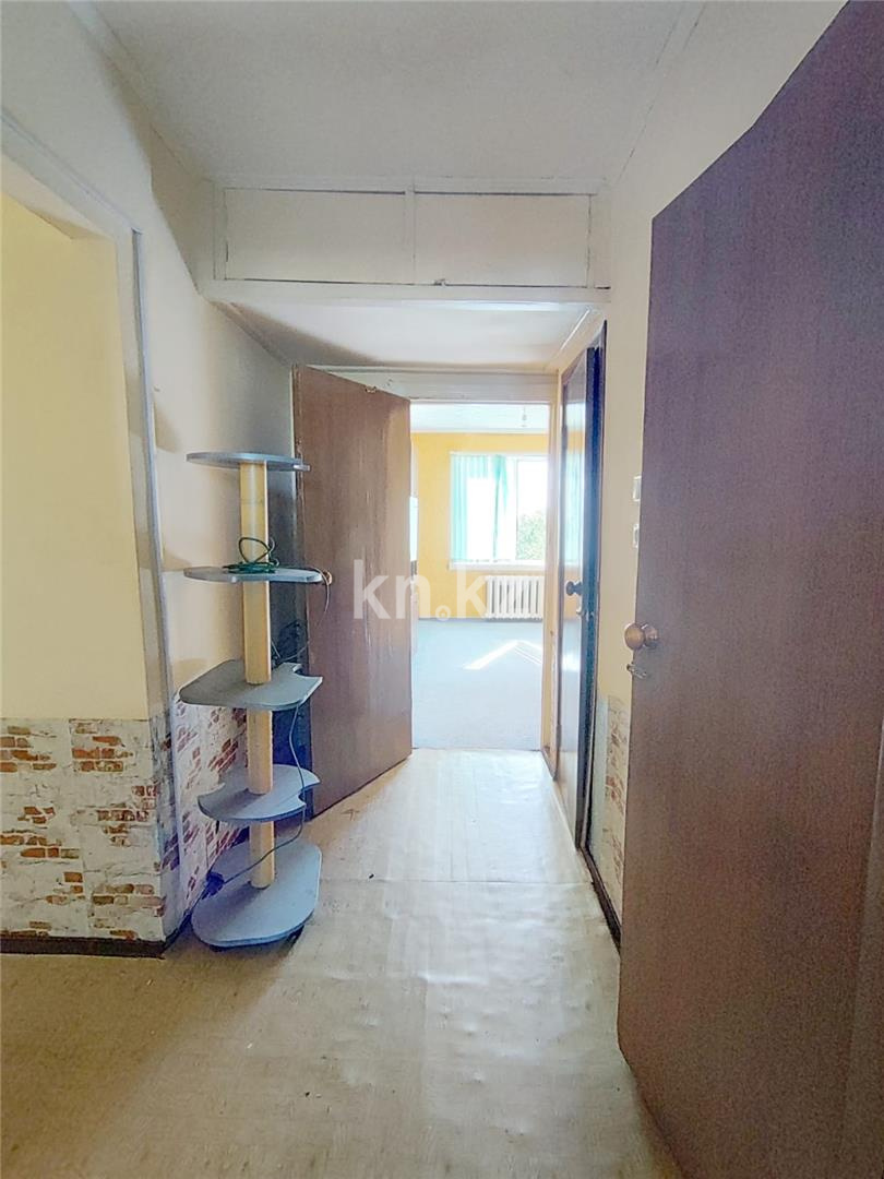 Продажа 3-комнатной квартиры, 65 м², мкр-н Восток-2 - Продажа квартир в Караганде фото 9 из 17