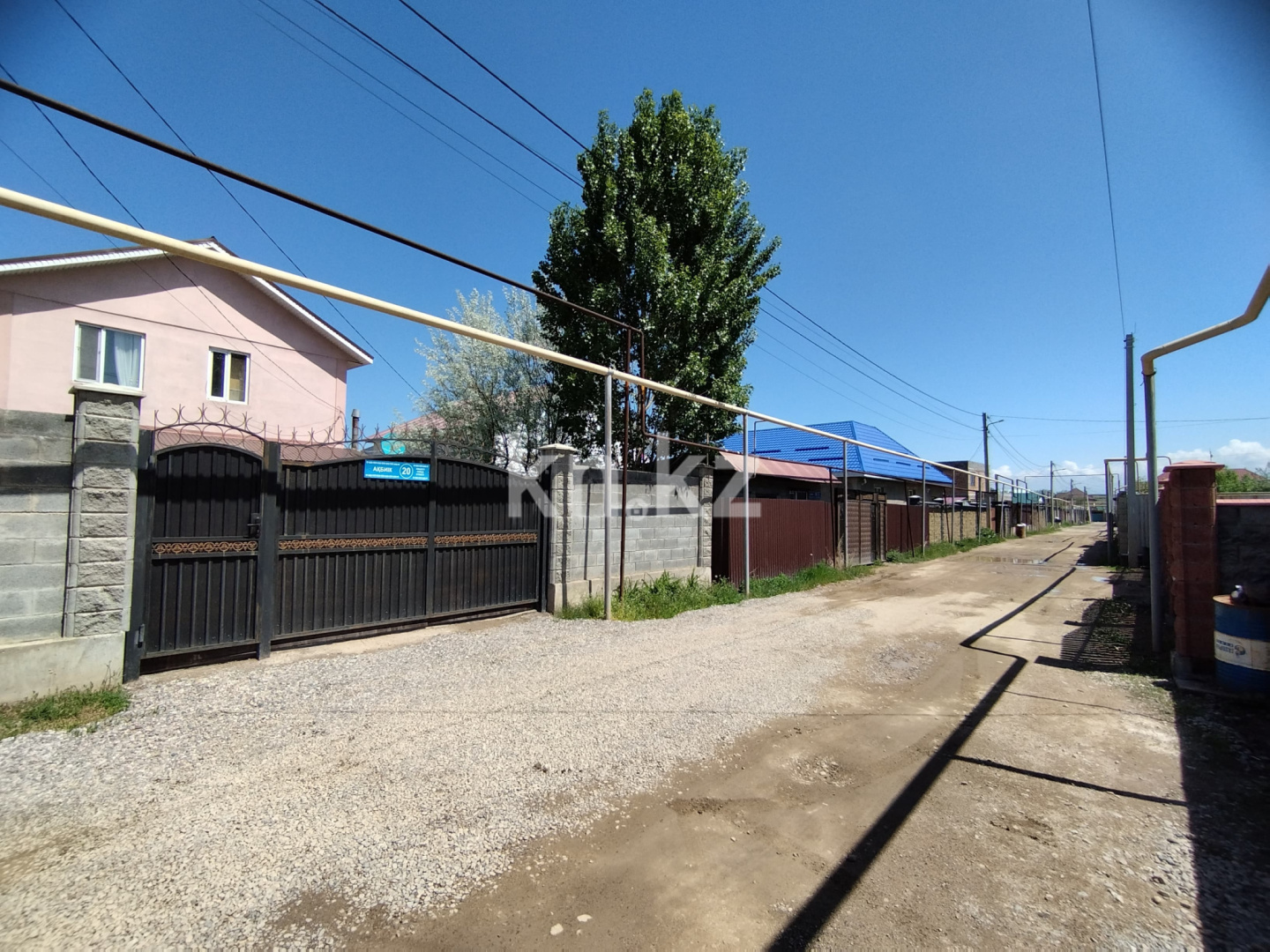 Продажа 4-комнатного дома, 112 м², ул. Акбиик, дом  20 - Продажа  четырехкомнатных домов, коттеджей в Алматы без посредников с фото фото 1 из 10