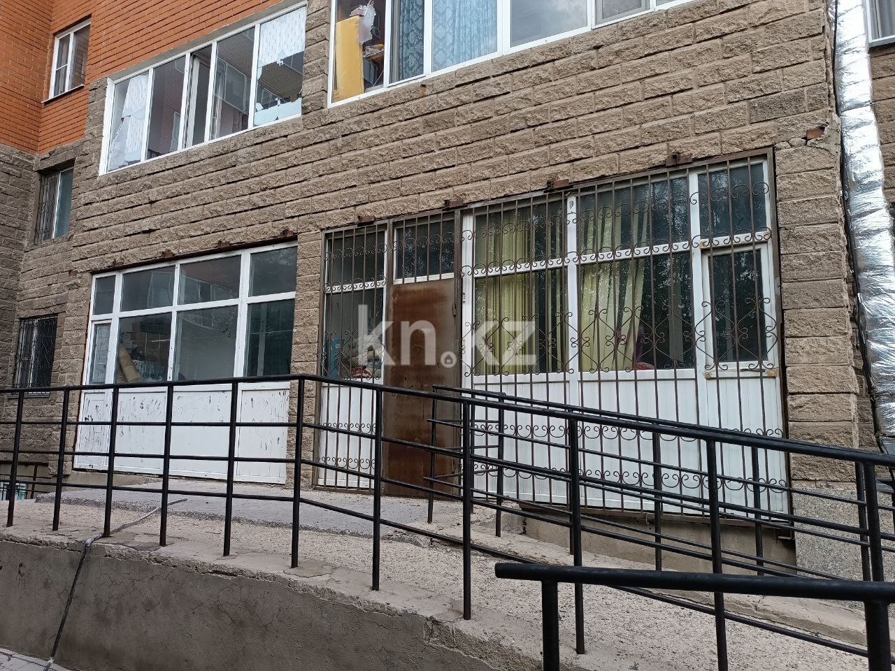 Продажа 2-комнатной квартиры, 63.6 м², пр. Тлендиева, дом  15/1 - Продажа квартир в новостройках Астаны без посредников с фото фото 1 из 8