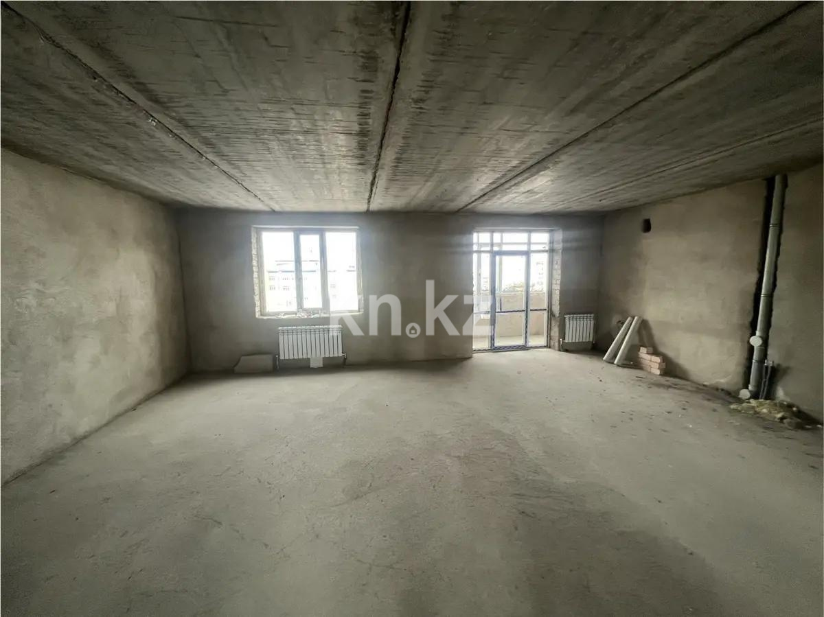 Продажа 3-комнатной квартиры, 83 м², мкр-н Голубые Пруды, дом  3/2 в Караганде