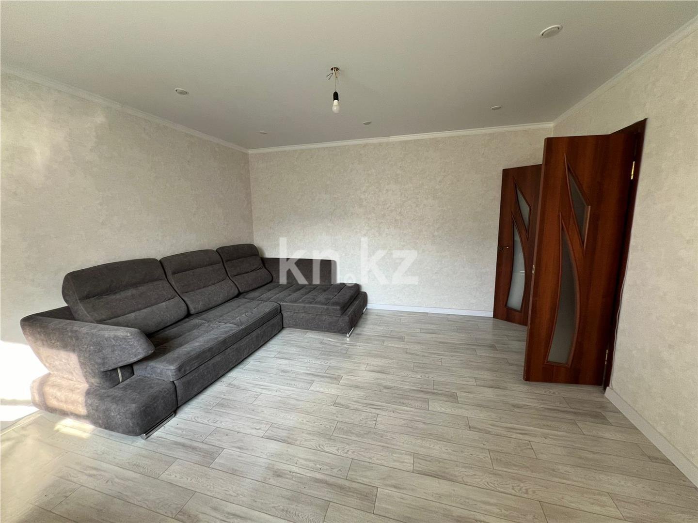 Продажа 2-комнатной квартиры, 52 м², мкр-н Степной-1, дом  6/41 - Продажа квартир в Караганде фото 2 из 13