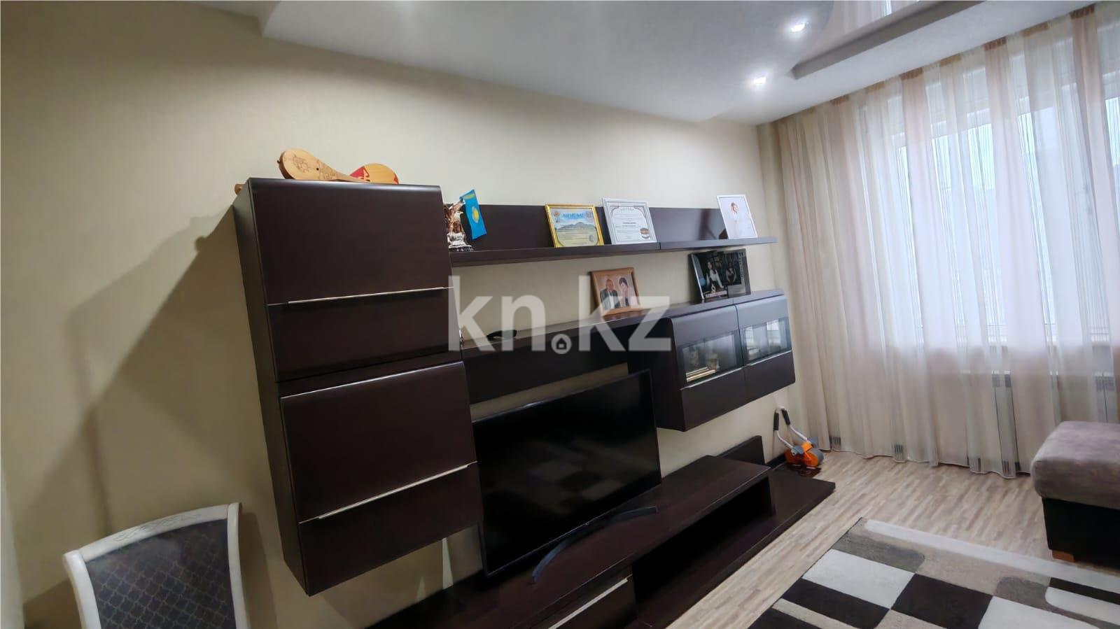 Продажа 3-комнатной квартиры, 90 м², пр. Шахтеров, дом  60 - Продажа квартир в Караганде фото 12 из 27