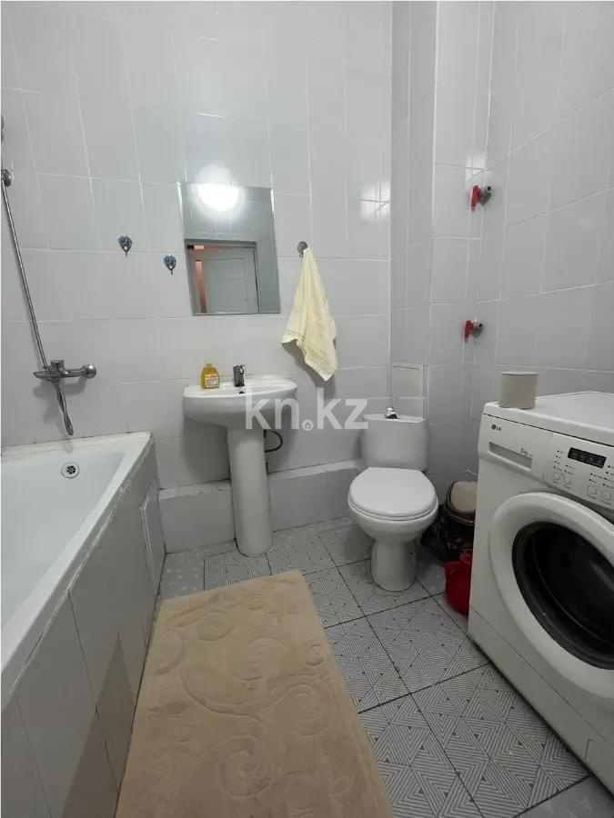 Продажа 1-комнатной квартиры, 36 м², ул. Аккум, дом  20а в Астане - фото 3