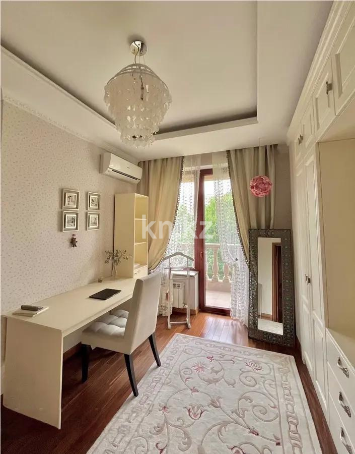 Продажа 4-комнатной квартиры, 212 м², ул. Водопроводная, дом  7/2 - Продажа  четырехкомнатных квартир в Алматы без посредников фото 3 из 5