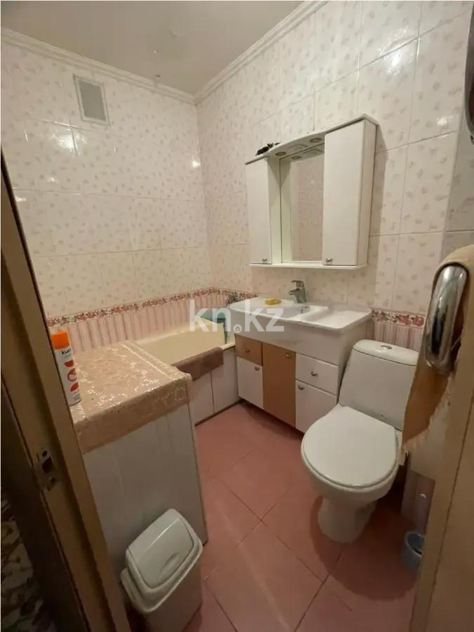 Продажа 3-комнатной квартиры, 61.4 м², ул. Муратбаева, дом  95 в Алматы - фото 3