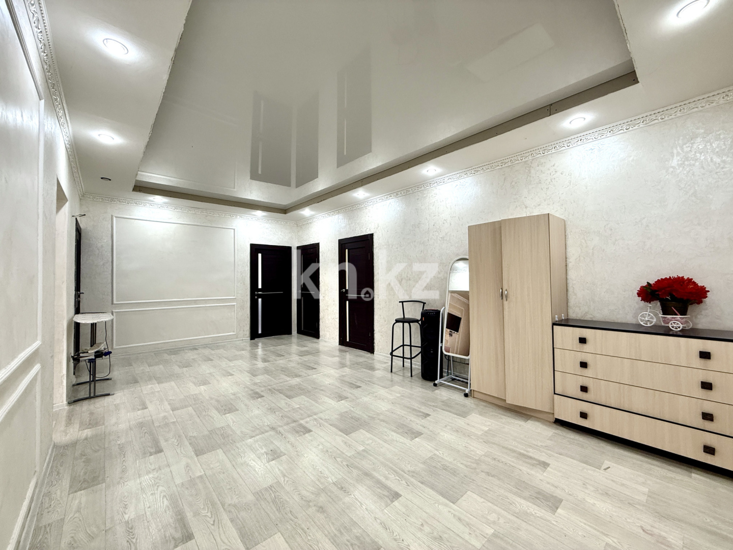 Продажа 4-комнатного дома, 121 м² - Продажа домов, коттеджей в Алматы фото 1 из 29
