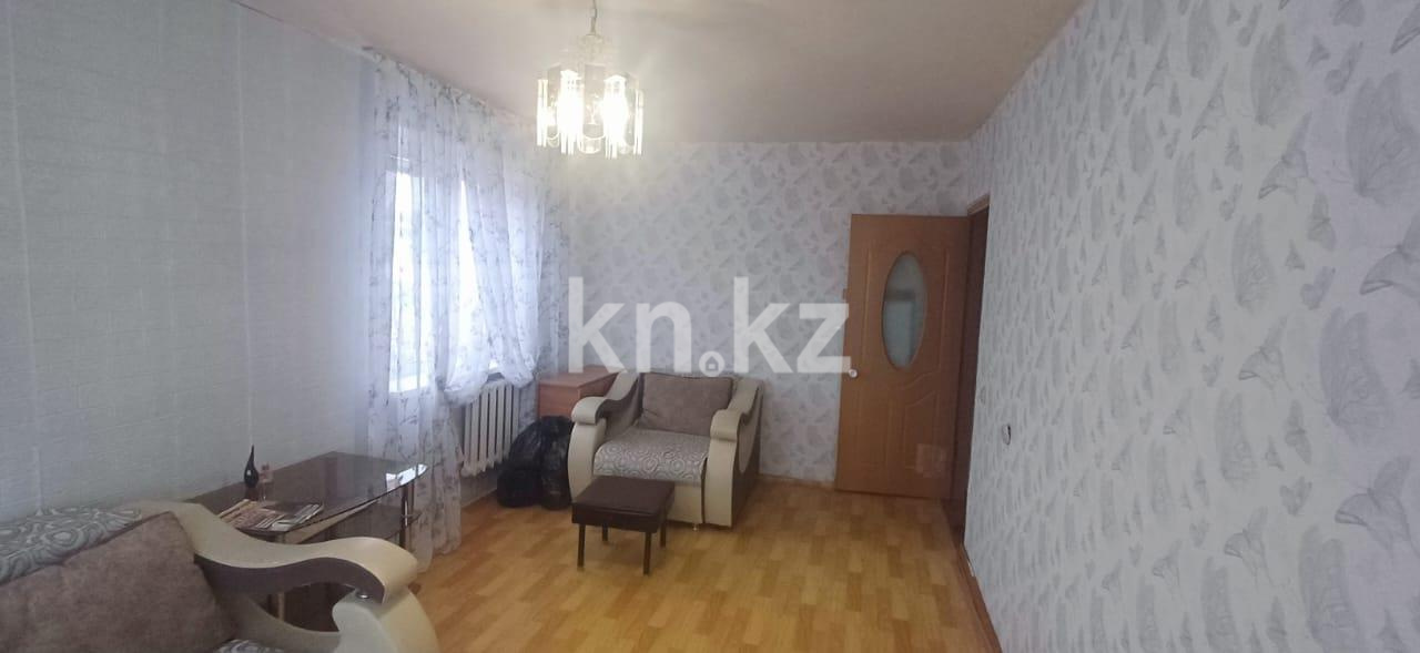 Продажа 2-комнатной квартиры, 47 м², мкр-н 14 в Караганде - фото 3