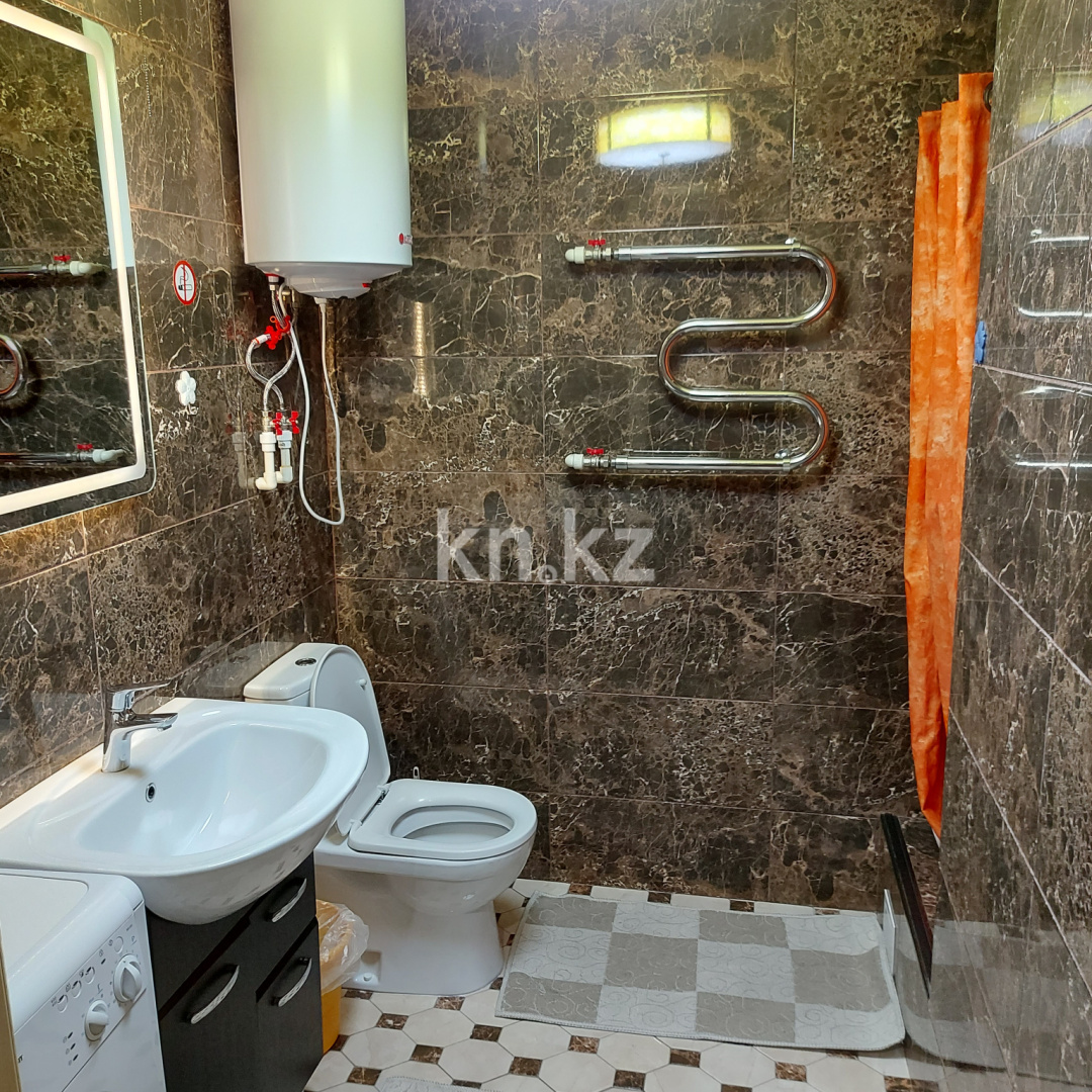 Аренда 2-комнатной квартиры, 48 м², Бухар Жырау, дом  56/2 - Аренда квартиры помесячно в Караганде фото 7 из 9