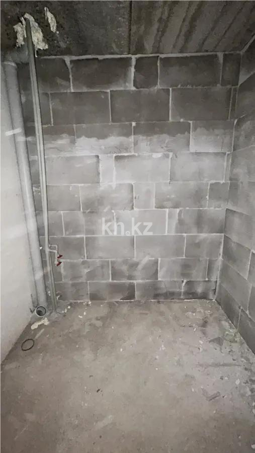 Продажа 1-комнатной квартиры, 30 м², пр. Аль-Фараби, дом  76 в Астане - фото 2