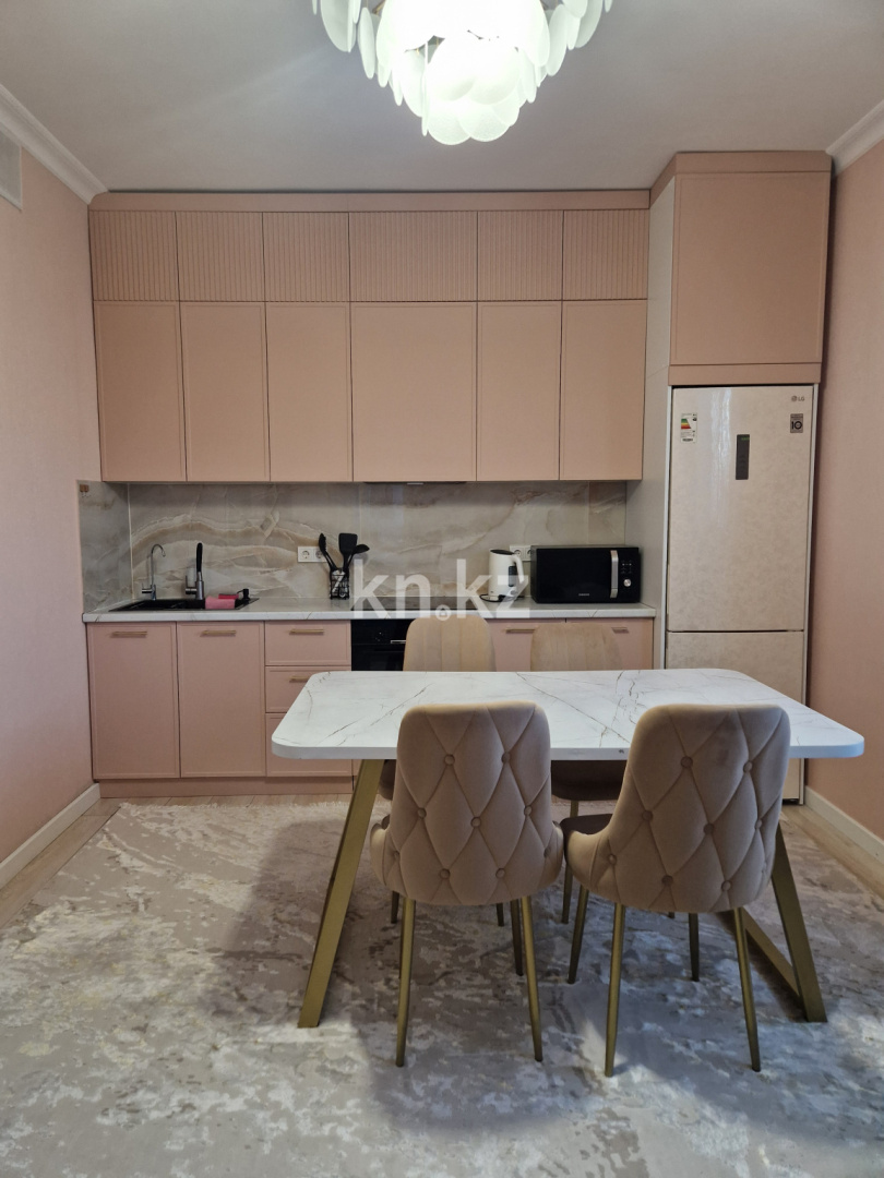 Аренда 2-комнатной квартиры посуточно, 55 м², ул. Керей, Жанибек хандар, дом  2/1 - Туран/Кардио-хирургическая больница/Онко-центр - Аренда квартир посуточно в Астане с фото фото 1 из 19