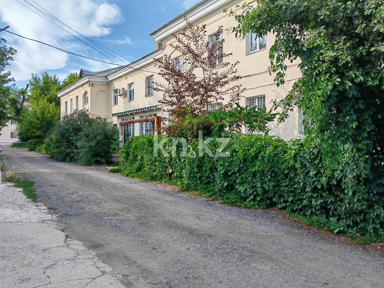 Продажа 3-комнатной квартиры, 82 м² в Караганде