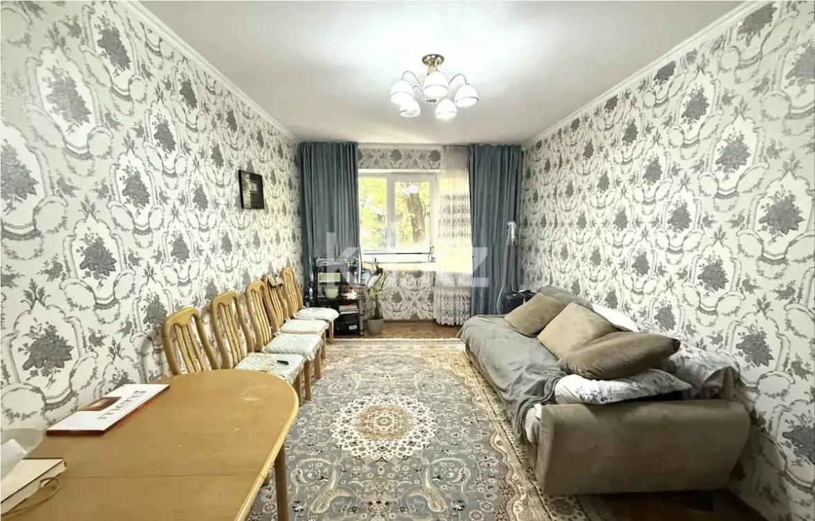 Продажа 3-комнатной квартиры, 52 м², мкр-н 19, дом  42 - Продажа  трехкомнатных квартир в Караганде без посредников с фото фото 1 из 7