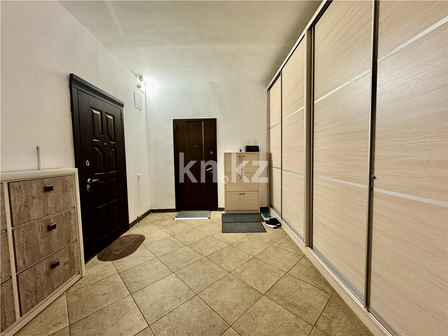 Продажа 3-комнатной квартиры, 160 м², ул. Аманжолова, дом  41 - Продажа  трехкомнатных квартир в Караганде с фото фото 43 из 52