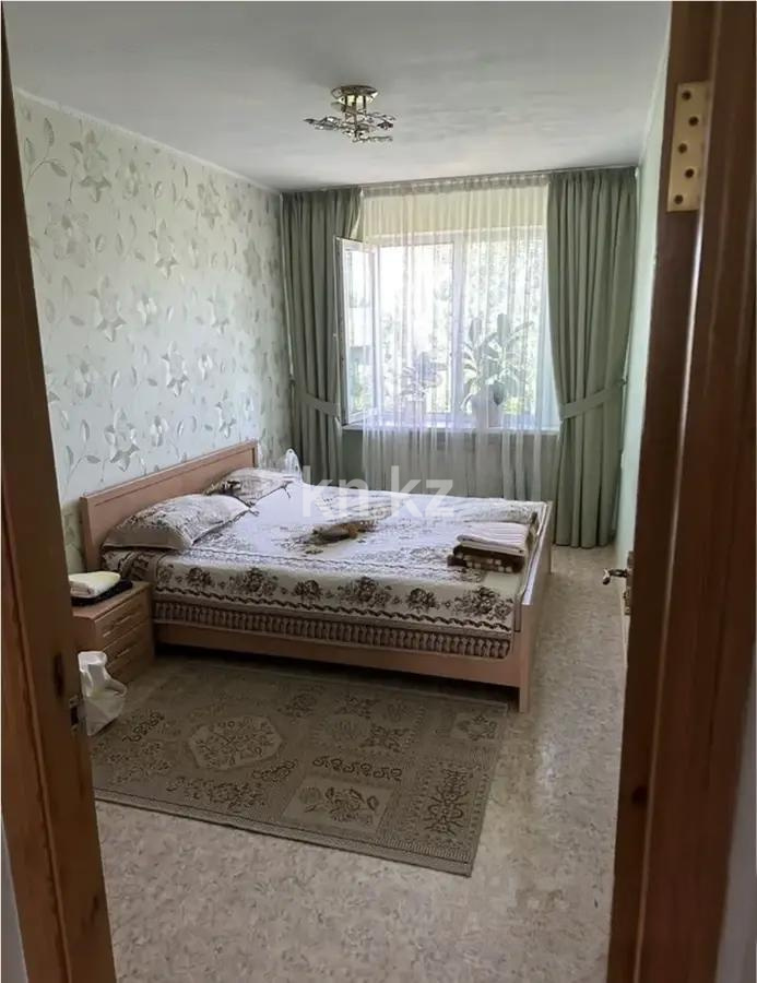 Продажа 3-комнатной квартиры, 60 м², мкр-н 9, дом  2 в Алматы - фото 3