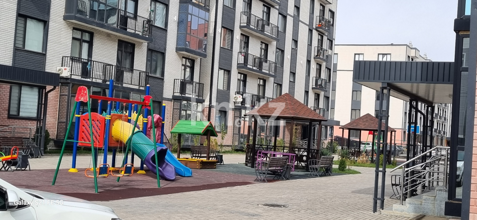 Продажа 2-комнатной квартиры, 55 м², Абильхаирхан, дом  241г - Продажа квартир в Шымкенте фото 1 из 15