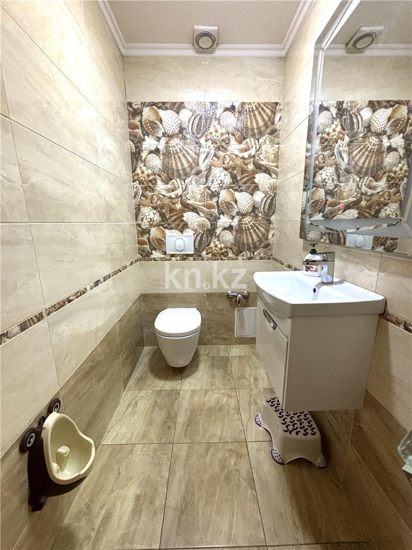 Продажа 3-комнатной квартиры, 84 м² - Продажа трехкомнатных квартир в кирпичном доме в Караганде - страница 7 фото 11 из 22