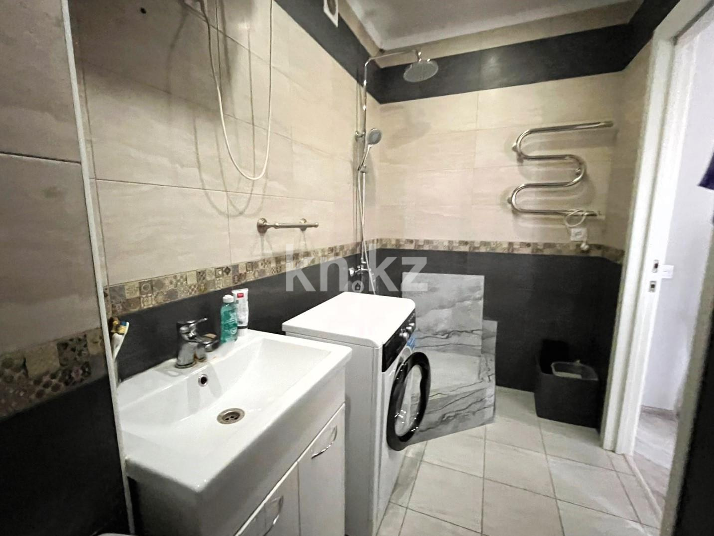 Продажа 3-комнатной квартиры, 86 м², 83 квартал - Продажа  трехкомнатных квартир в Караганде фото 21 из 28