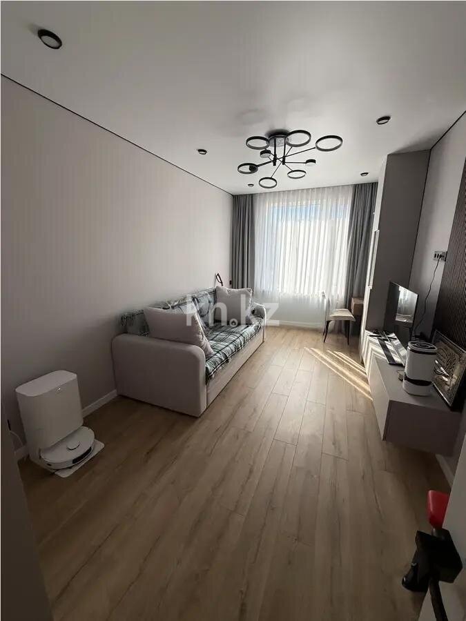 Продажа 1-комнатной квартиры, 38 м² в Астане