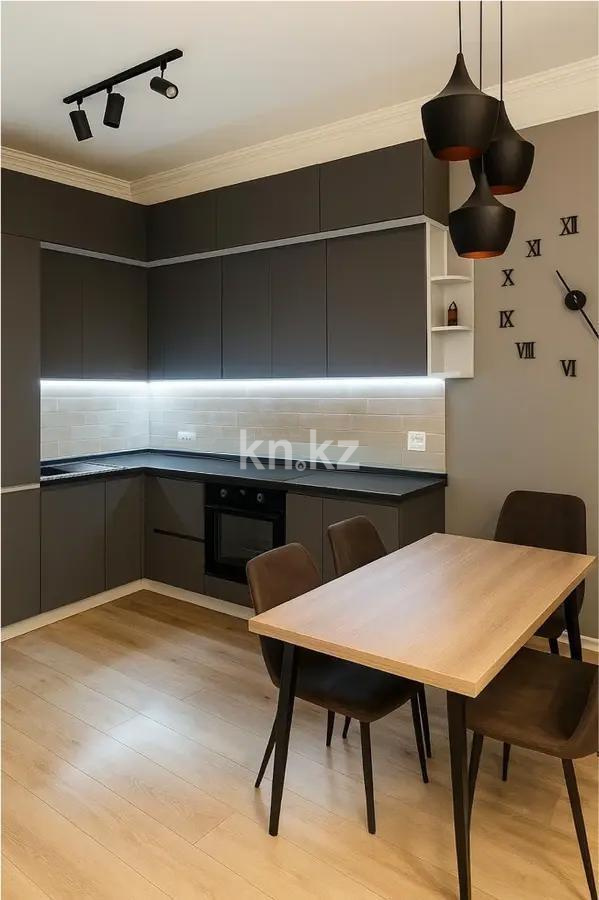 Продажа 3-комнатной квартиры, 102 м², ул. Кунаева, дом  12 в Астане - фото 4