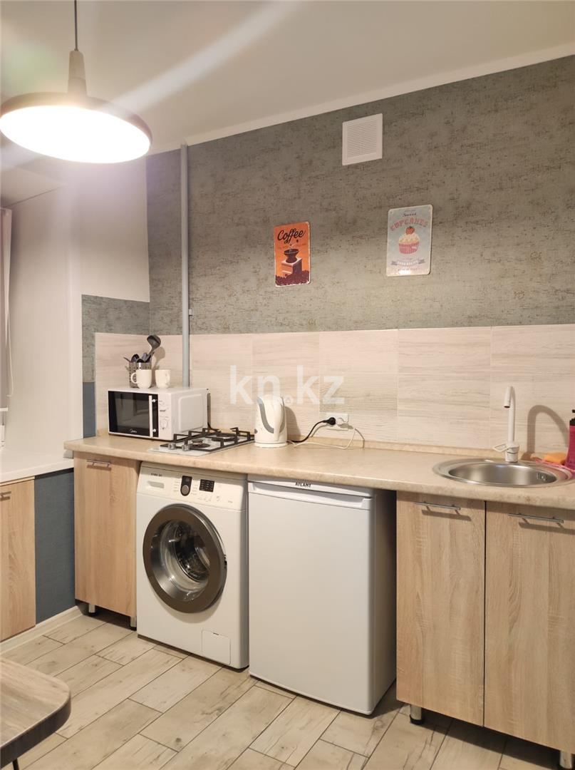 Продажа 3-комнатной квартиры, 57 м², ул. Гоголя, дом  64 в Караганде - фото 2