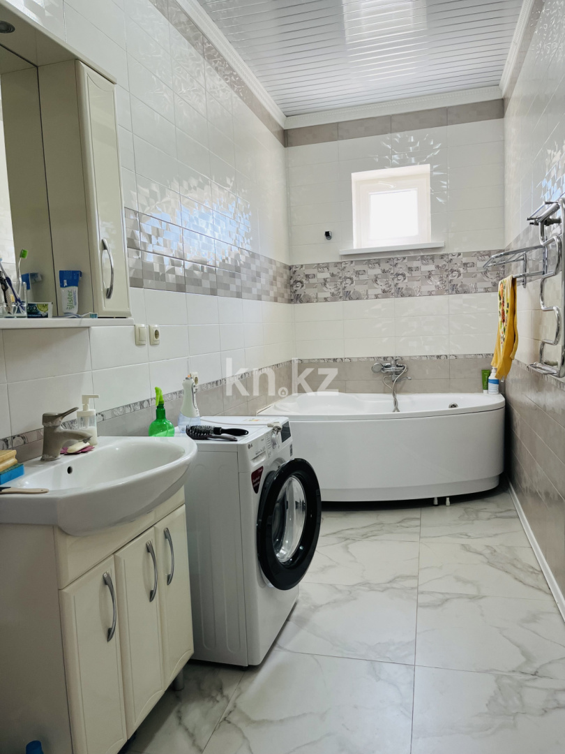 Продажа 5-комнатного дома, 224 м², Алакол, дом  17 - Продажа квартир в Акмолинской области фото 9 из 10