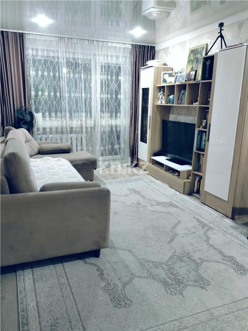 Продажа 2-комнатной квартиры, 44 м², ул. Ермекова - Продажа квартир в Караганде фото 1 из 11