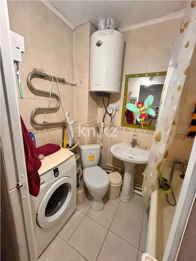 Продажа 3-комнатной квартиры, 47 м², 13 мкр., дом  8 в Караганде - фото 5