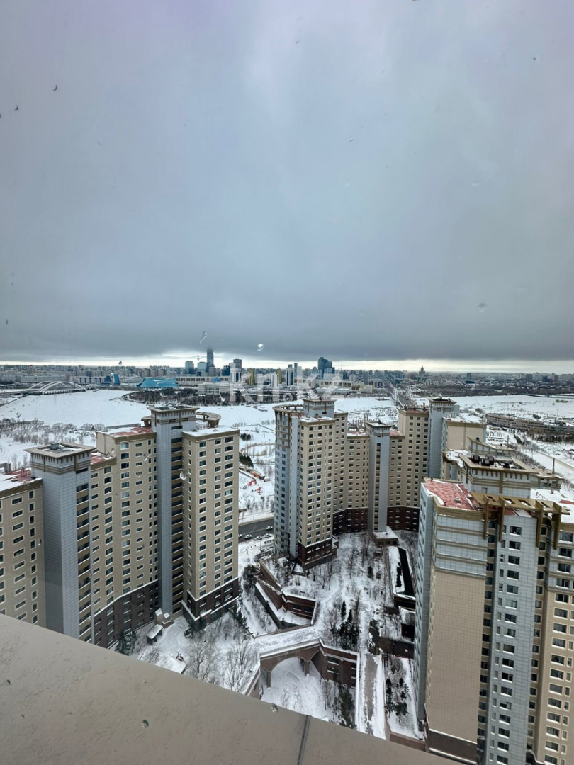 Продажа 4-комнатной квартиры, 300 м², Рахимжана Кошкарбаева в Астане - фото 19