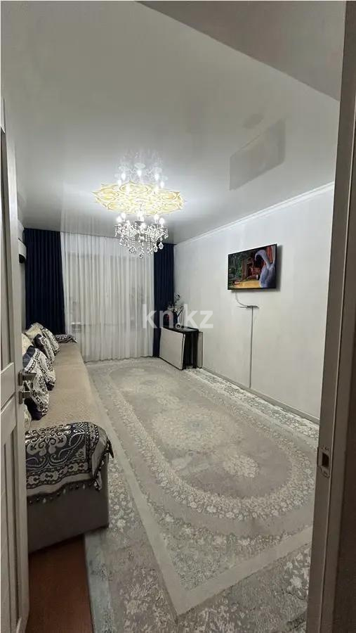 Продажа 4-комнатной квартиры, 69.8 м², ул. Жандосова, дом  162А в Алматы