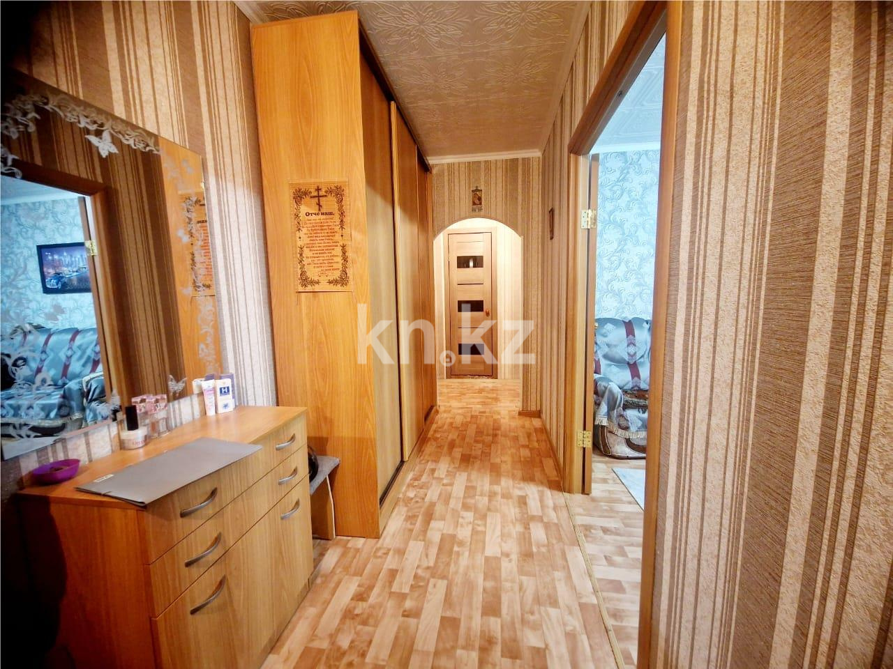 Продажа 3-комнатной квартиры, 65 м² - Продажа трехкомнатных квартир в Караганде - страница 2 фото 11 из 12