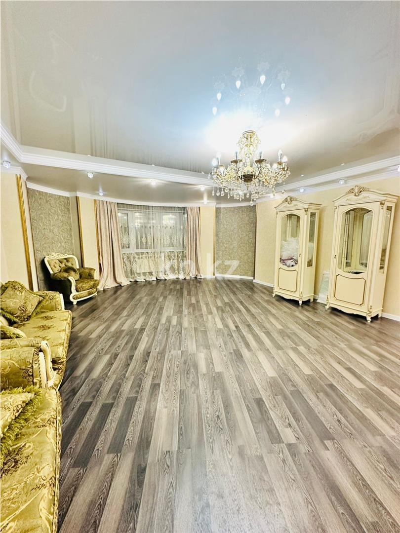Продажа 4-комнатной квартиры, 155 м² в Караганде