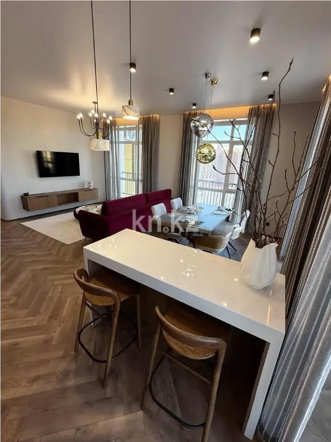 Продажа 2-комнатной квартиры, 61 м² в Караганде