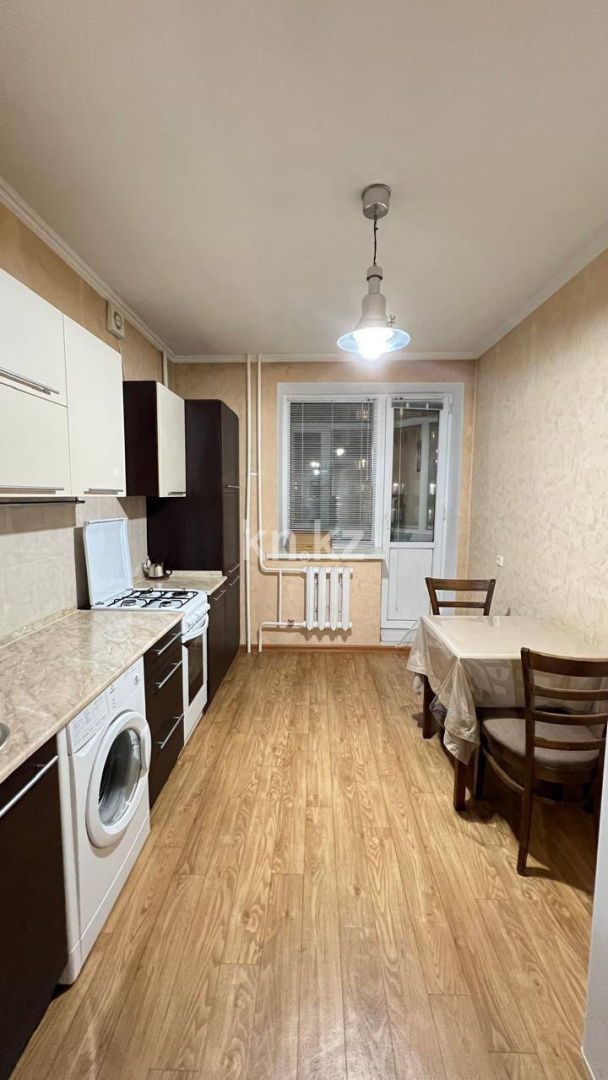 Аренда 1-комнатной квартиры, 40 м² в Астане