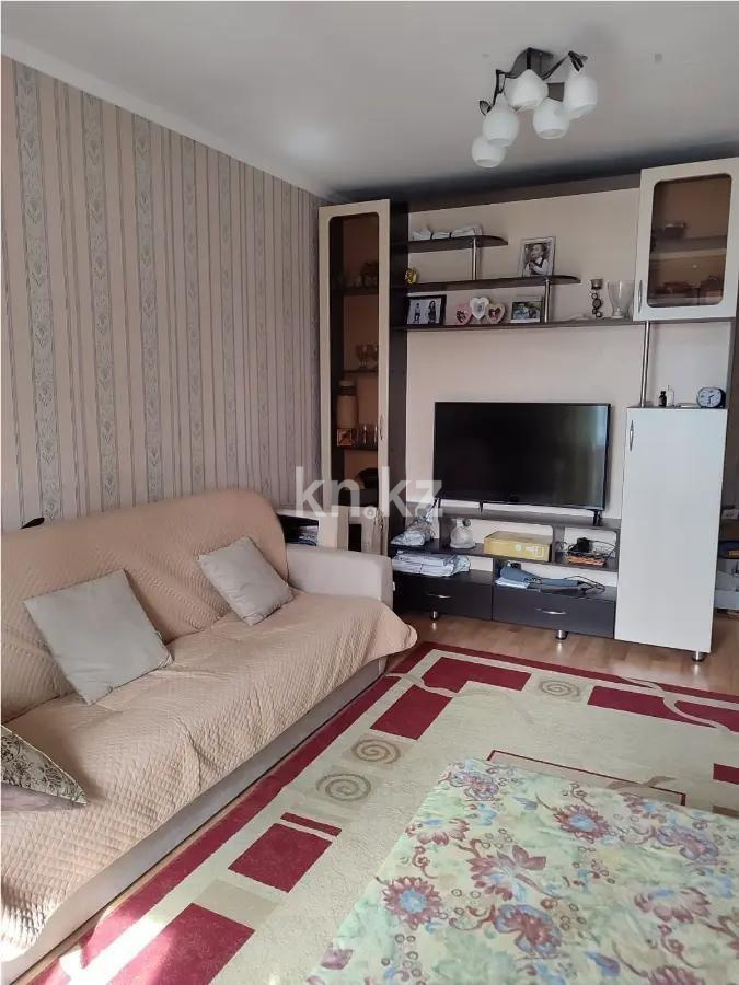 Продажа 3-комнатной квартиры, 56 м², пр. Н. Абдирова, дом  26/2 - Продажа  трехкомнатных квартир в Караганде без посредников с фото фото 1 из 6