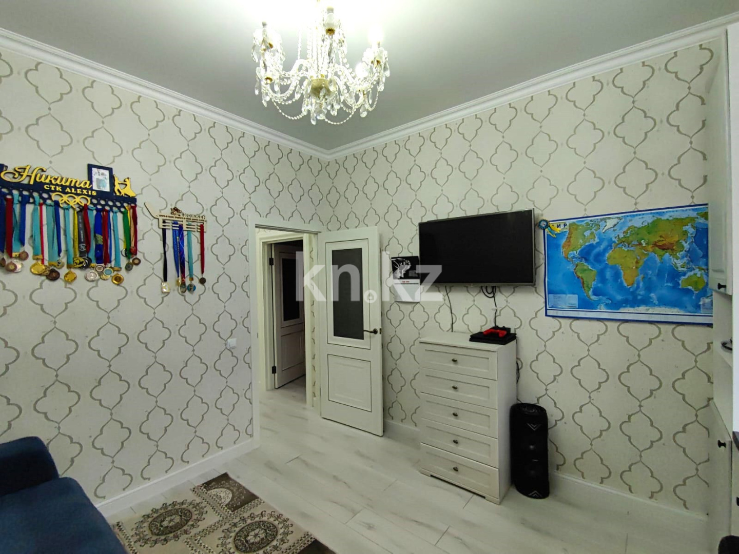 Продажа 4-комнатной квартиры, 109 м², пр. Шахтеров, дом  52б - Продажа  четырехкомнатных квартир в Караганде фото 13 из 40