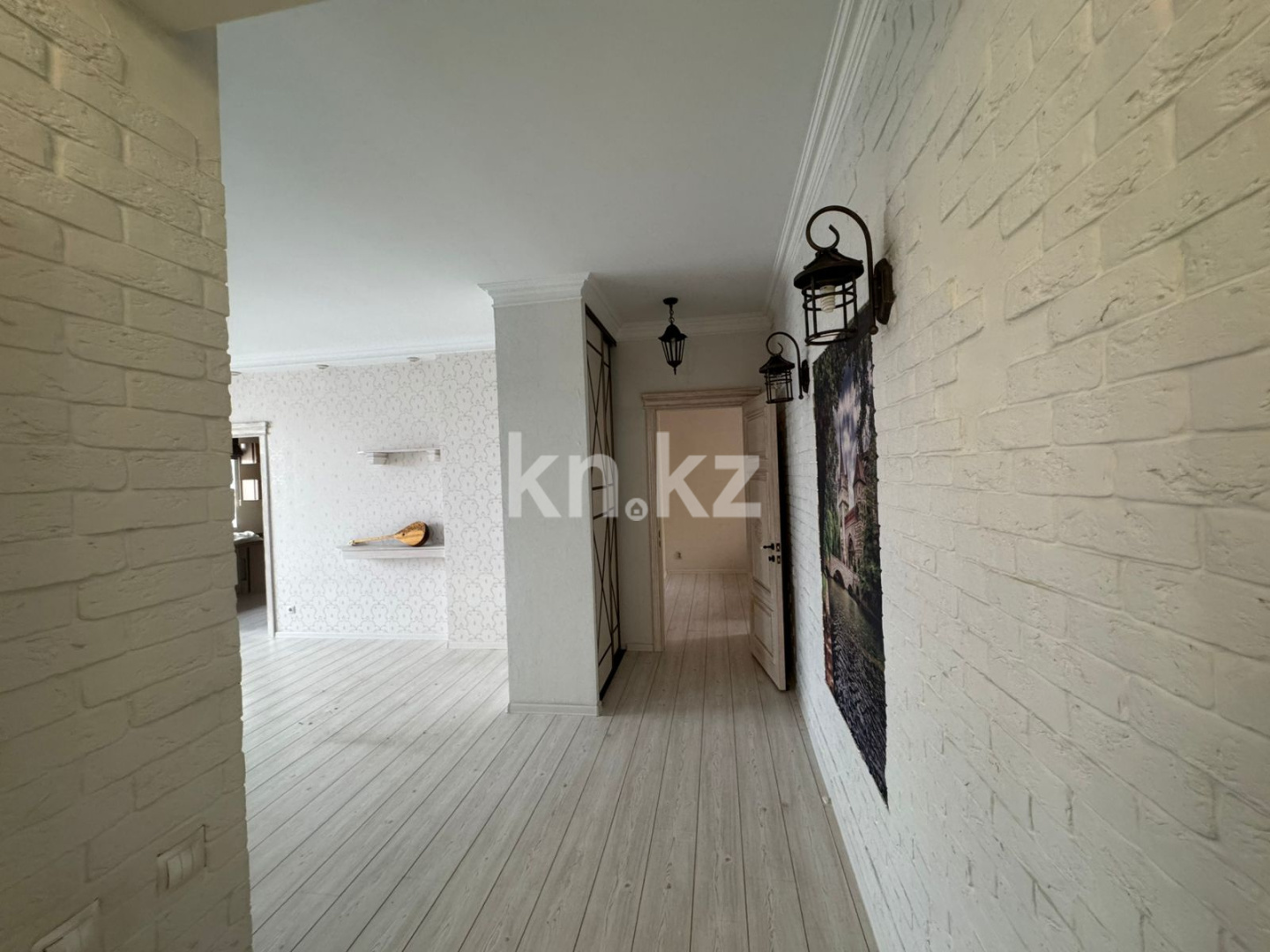 Продажа 3-комнатной квартиры, 105 м², пр. Бухар-жырау - Продажа квартир в Караганде фото 2 из 12