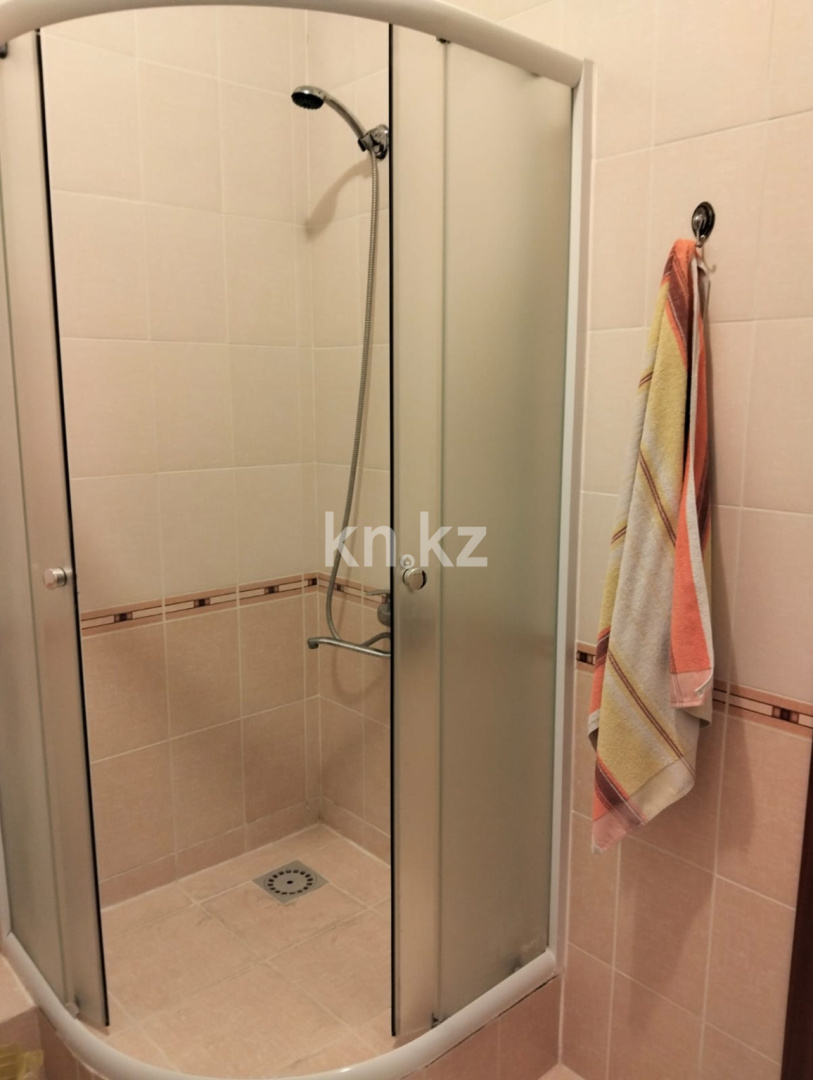 Аренда 3-комнатной квартиры, 70 м², ул. Достык, дом  5 - Аренда квартир помесячно в Астане без посредников фото 15 из 17